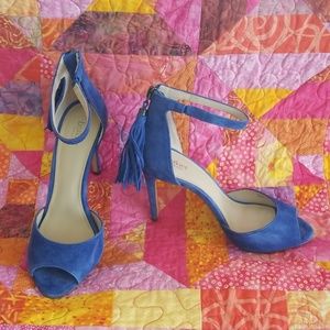 NWOT - Botkier Anna heel - Royal